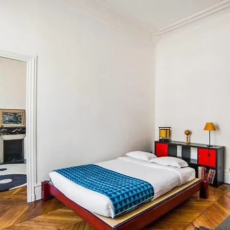 Amazing Flat For 7p Close To Montmartre